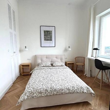 Old Town Residence , Wi-Fi , 2-Beds , Aesthetics - By Hik Apartments Варшава Екстер'єр фото